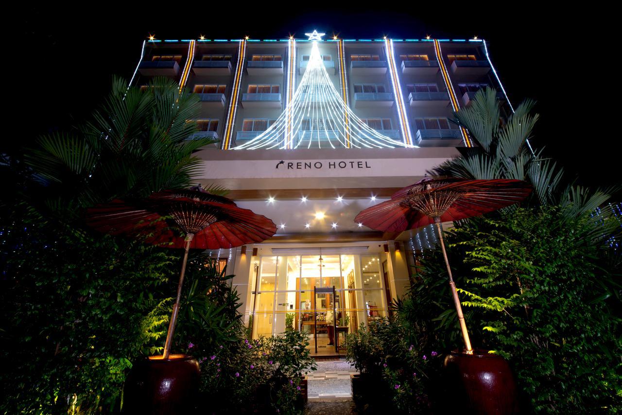 Reno Hotel Rangun Zewnętrze zdjęcie